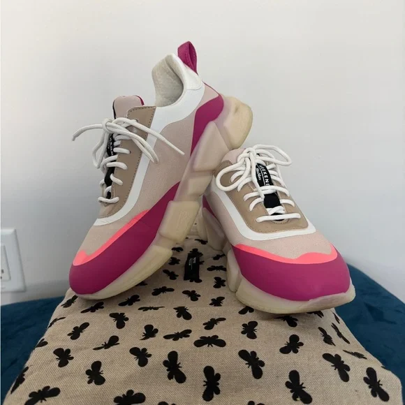 Max Mara Weekend Women's Pink and White Sneakers - Picture 6 of 9